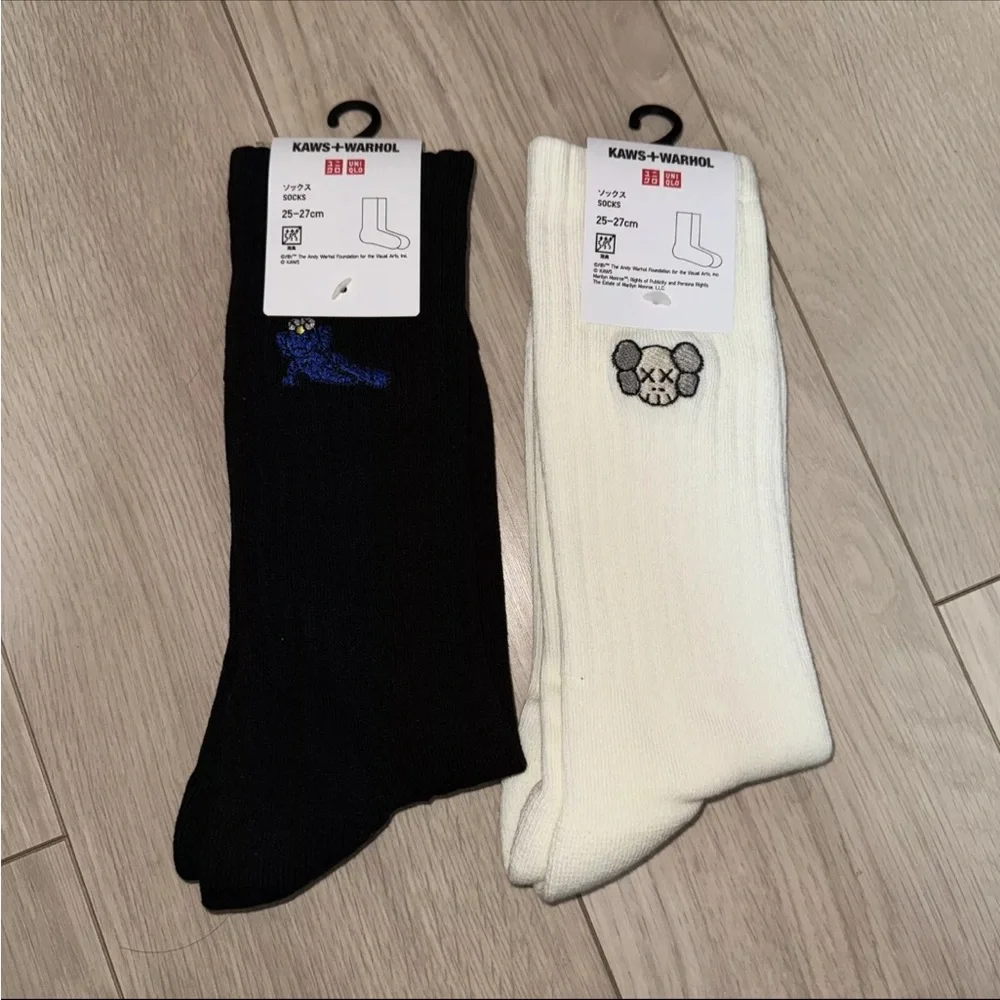 2 Pack Kaws Uniqlo Andy Warhol Black Off White Sock Sz 8 - 10 US cream black